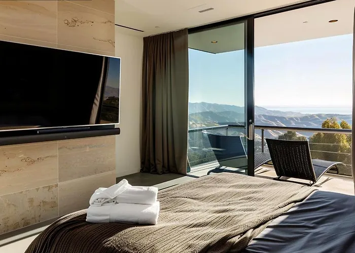 In Rhodos For 8 Guests *